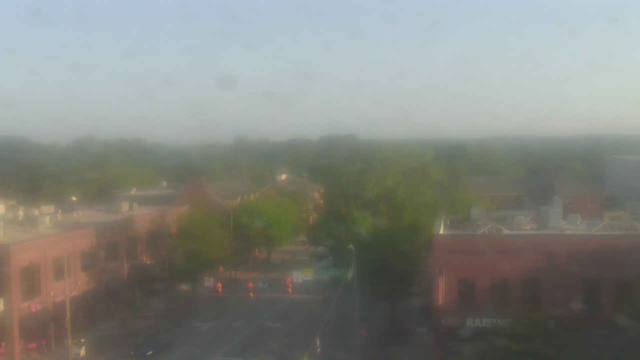 Thumbnail for current weather camera view from Top of the Hill Restaurant in Chapel Hill, North Carolina