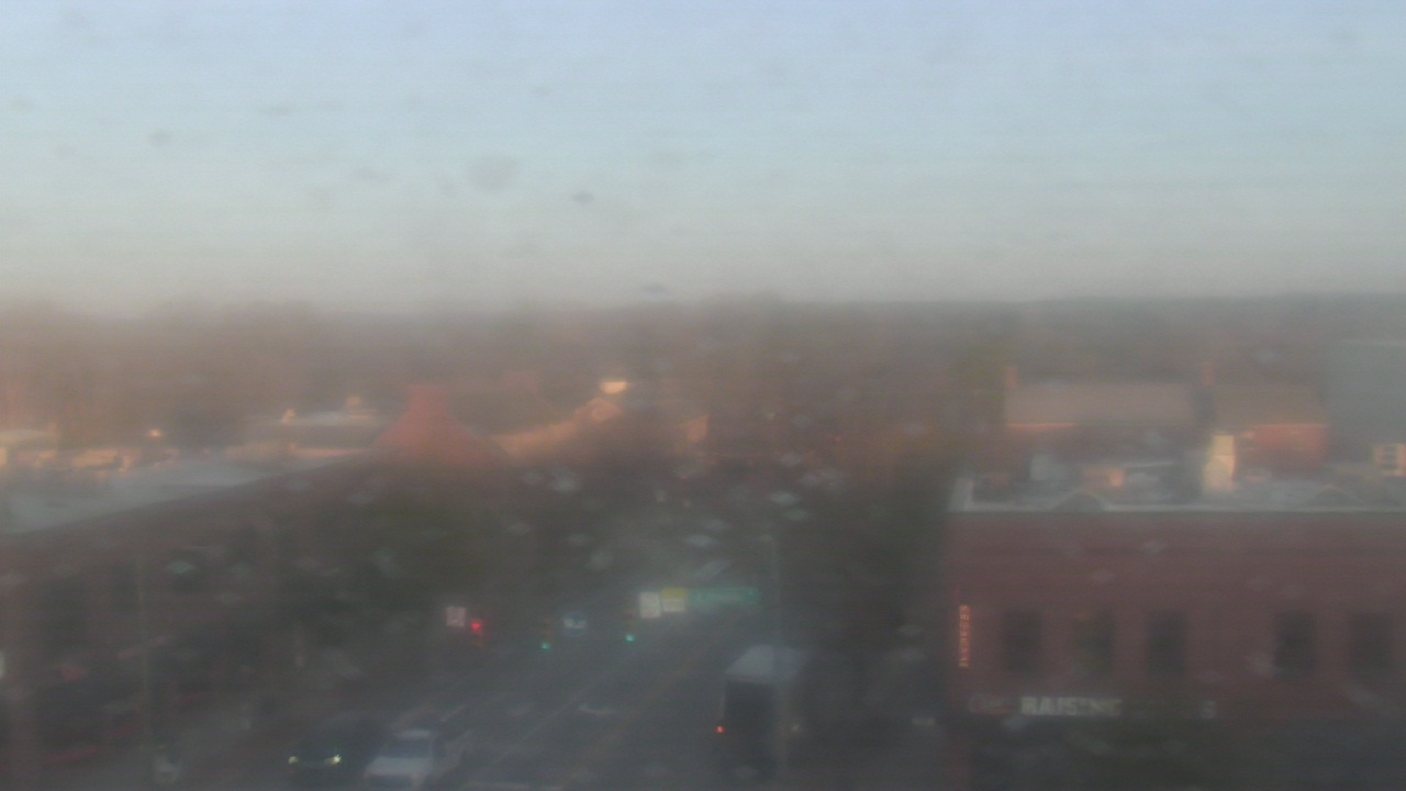 Thumbnail for current weather camera view from Top of the Hill Restaurant in Chapel Hill, North Carolina