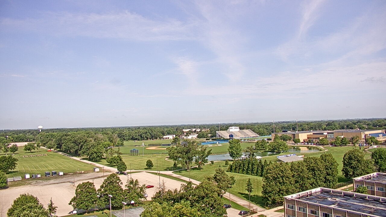 Thumbnail for current weather camera view from Eastern Illinois University in Charleston, Illinois