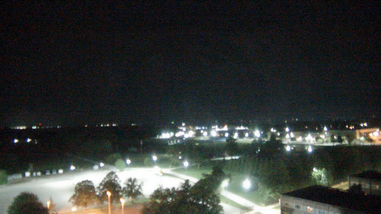 Thumbnail for current weather camera view from Eastern Illinois University in Charleston, Illinois