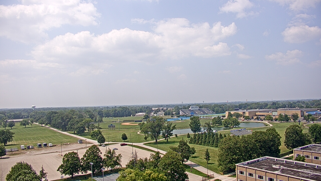 Thumbnail for current weather camera view from Eastern Illinois University in Charleston, Illinois
