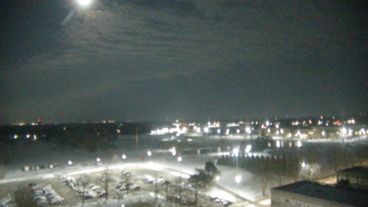 Thumbnail for current weather camera view from Eastern Illinois University in Charleston, Illinois