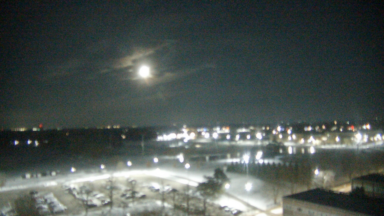 Thumbnail for current weather camera view from Eastern Illinois University in Charleston, Illinois