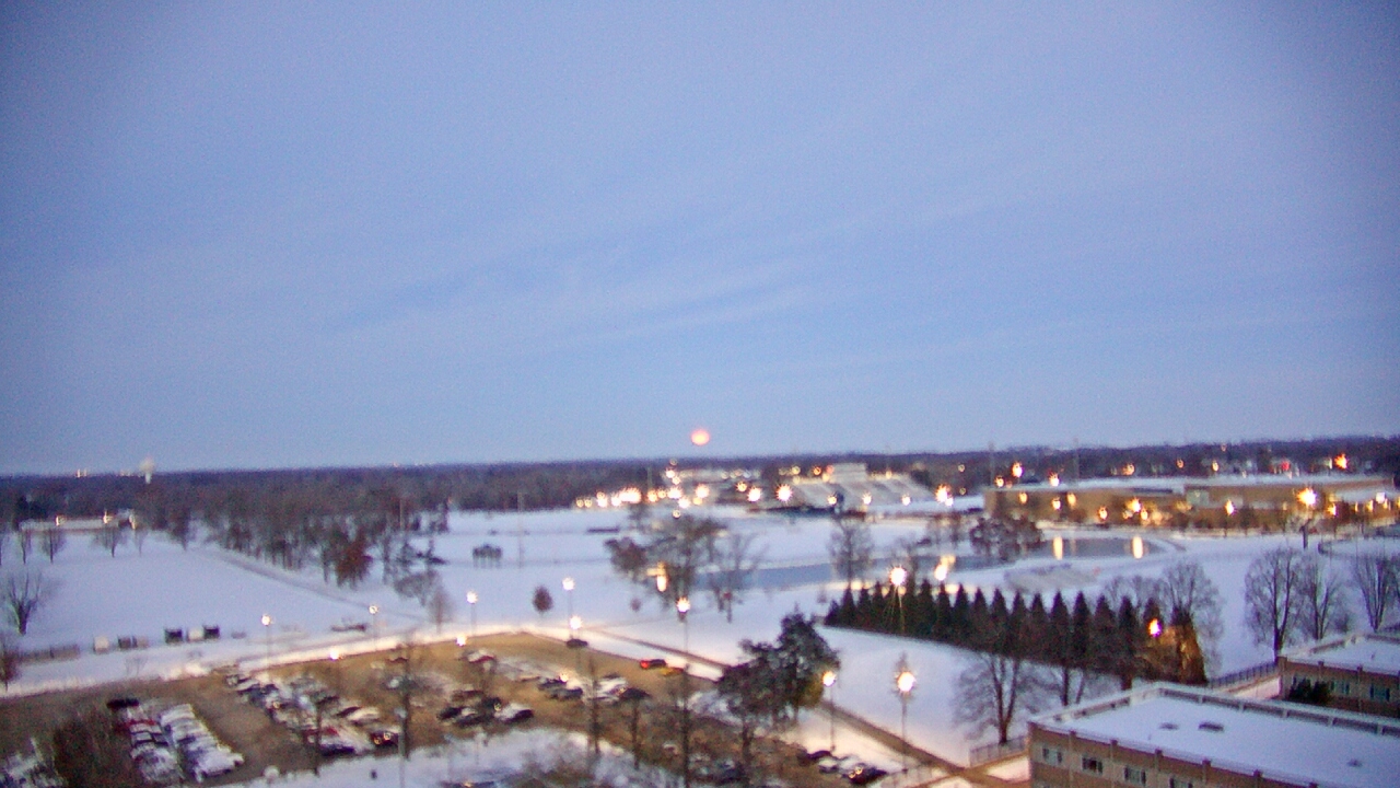 Thumbnail for current weather camera view from Eastern Illinois University in Charleston, Illinois