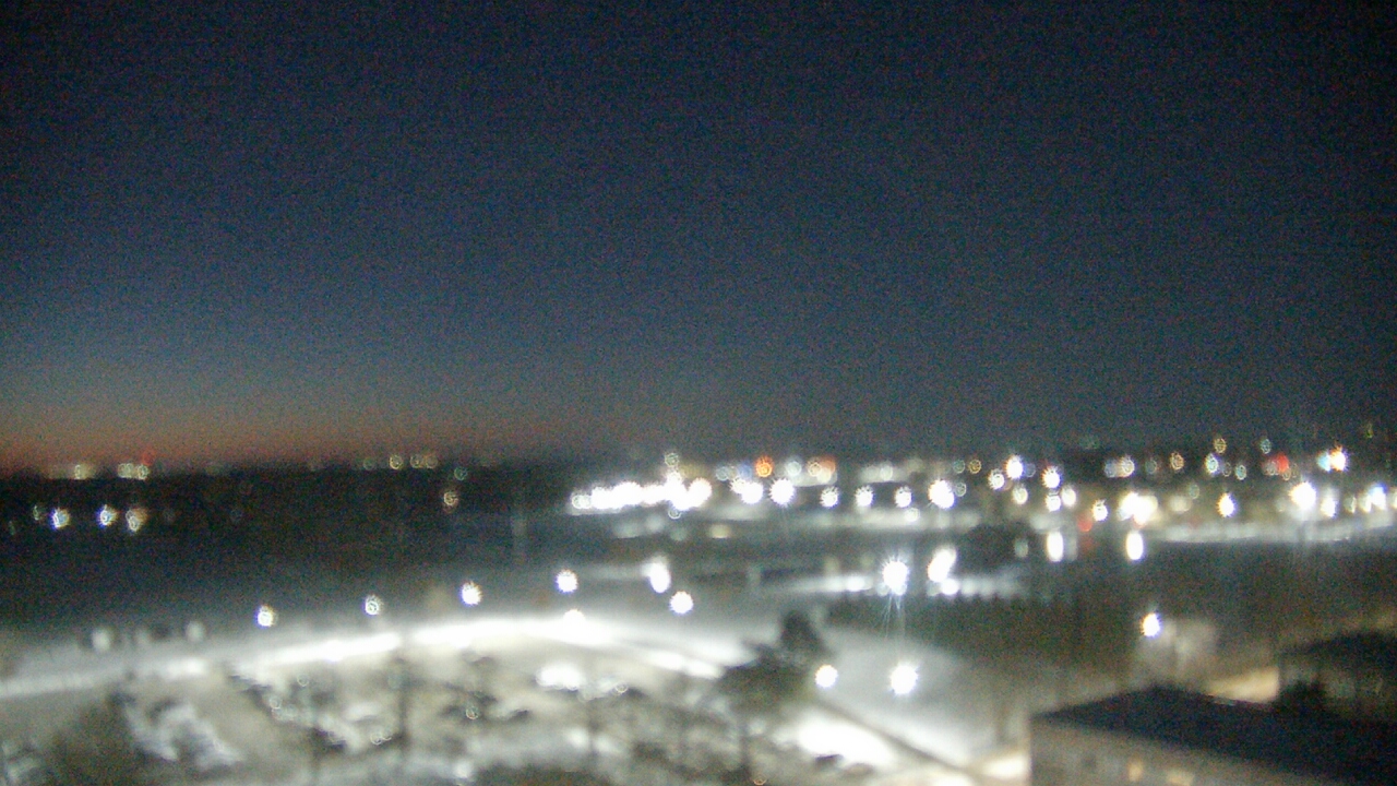Thumbnail for current weather camera view from Eastern Illinois University in Charleston, Illinois