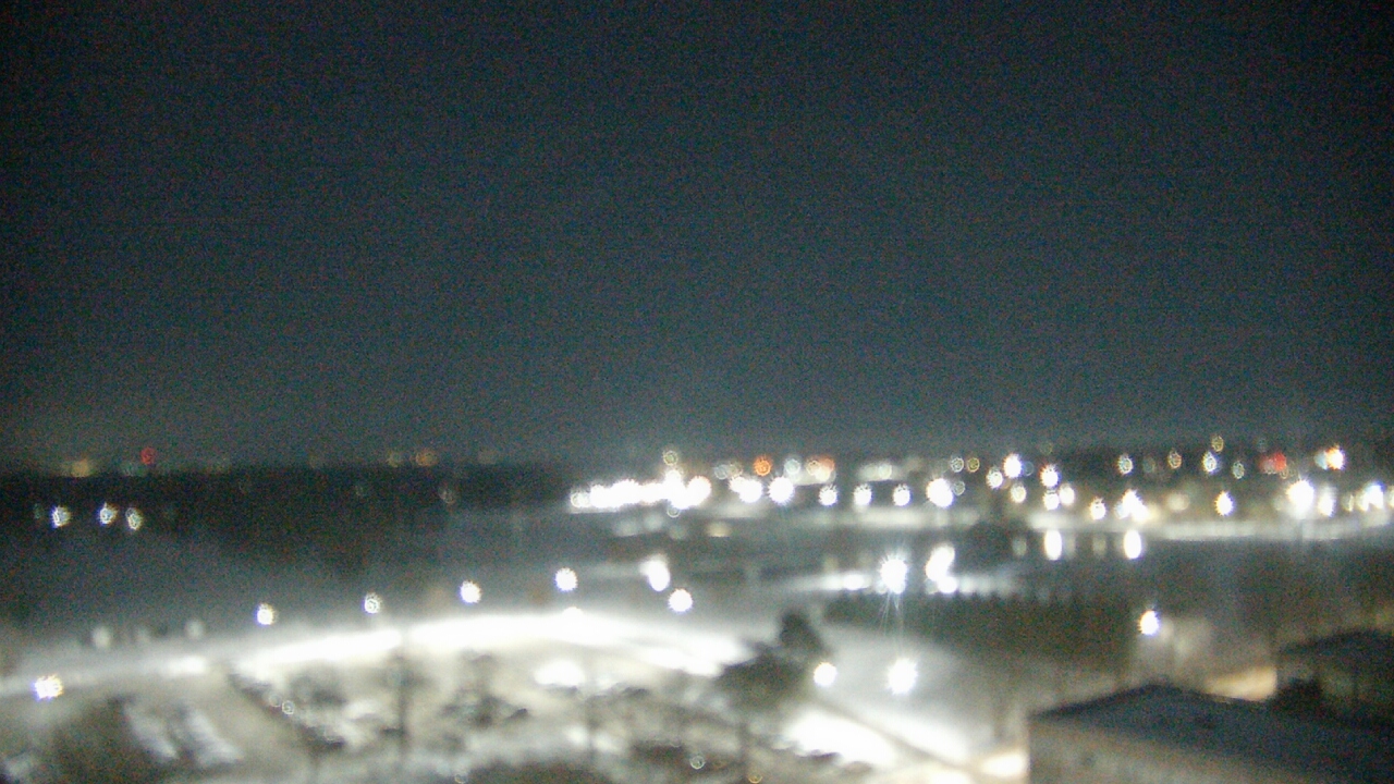Thumbnail for current weather camera view from Eastern Illinois University in Charleston, Illinois