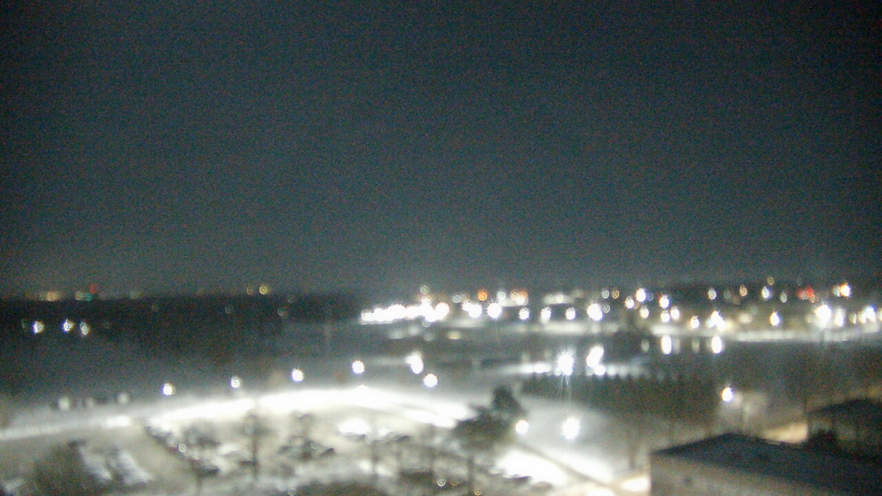 Thumbnail for current weather camera view from Eastern Illinois University in Charleston, Illinois