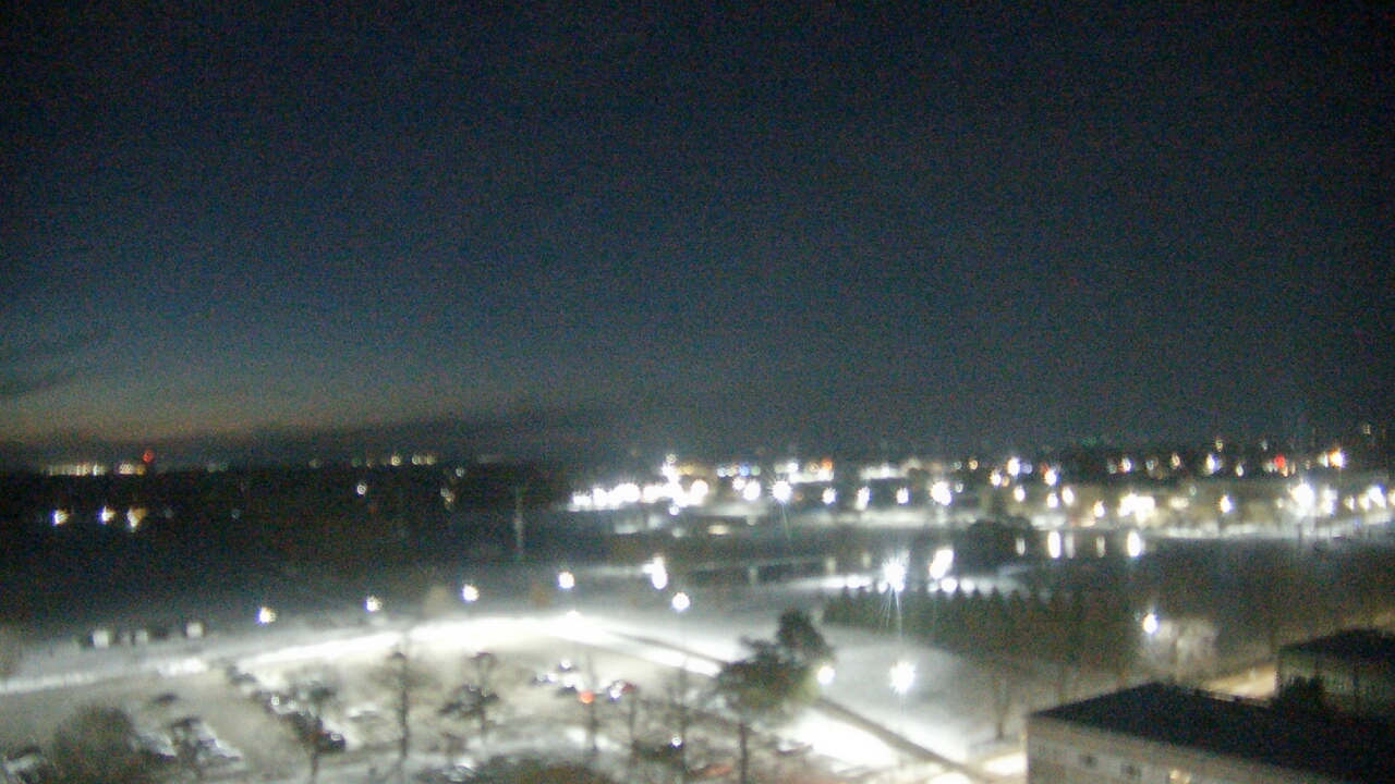 Thumbnail for current weather camera view from Eastern Illinois University in Charleston, Illinois