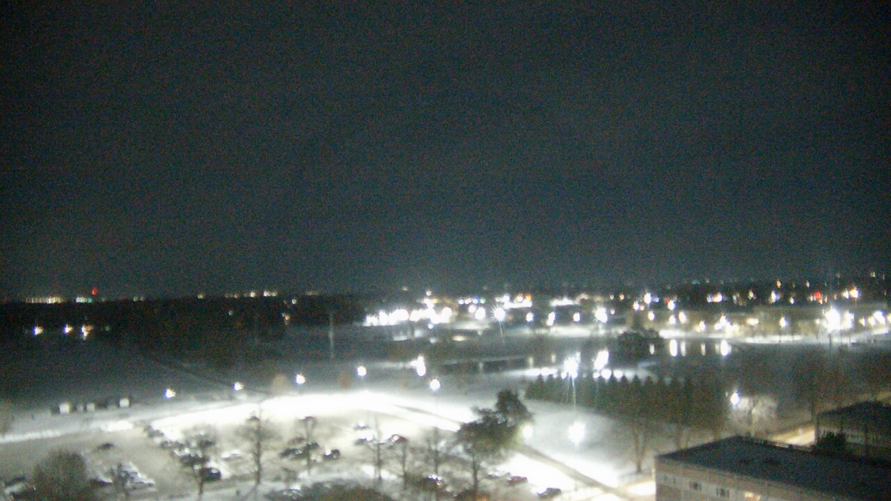 Thumbnail for current weather camera view from Eastern Illinois University in Charleston, Illinois