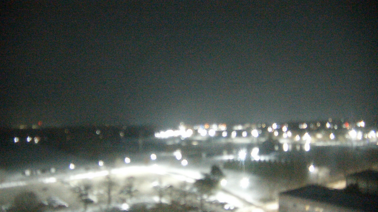Thumbnail for current weather camera view from Eastern Illinois University in Charleston, Illinois