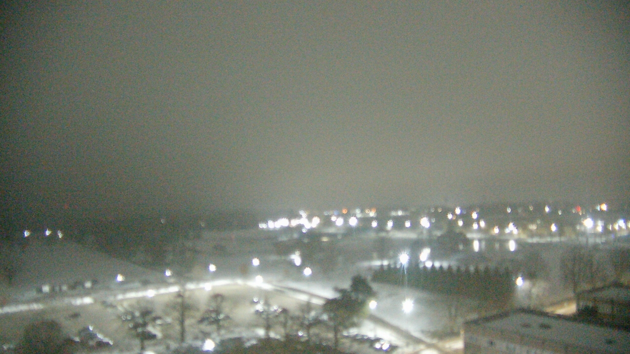 Thumbnail for current weather camera view from Eastern Illinois University in Charleston, Illinois