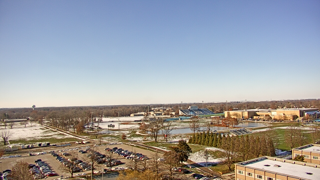Thumbnail for current weather camera view from Eastern Illinois University in Charleston, Illinois