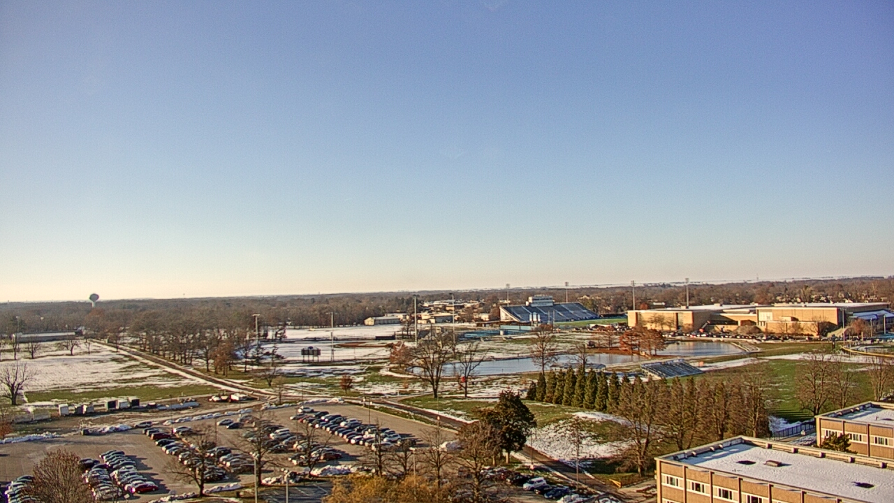 Thumbnail for current weather camera view from Eastern Illinois University in Charleston, Illinois