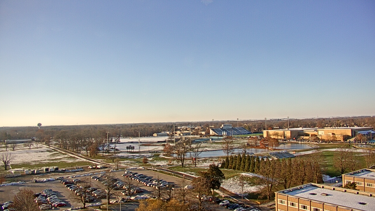 Thumbnail for current weather camera view from Eastern Illinois University in Charleston, Illinois