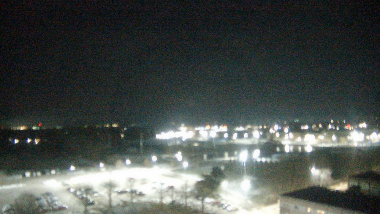 Thumbnail for current weather camera view from Eastern Illinois University in Charleston, Illinois