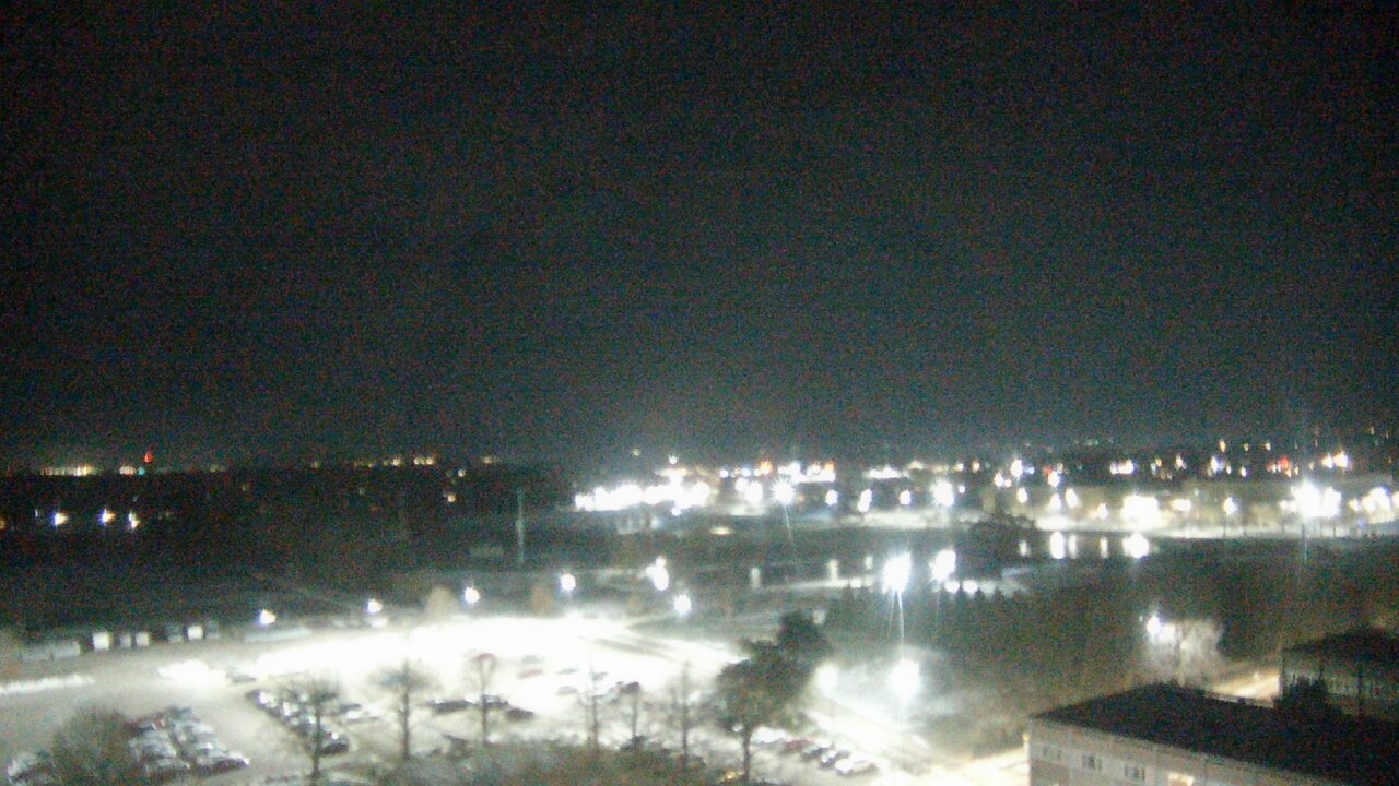 Thumbnail for current weather camera view from Eastern Illinois University in Charleston, Illinois