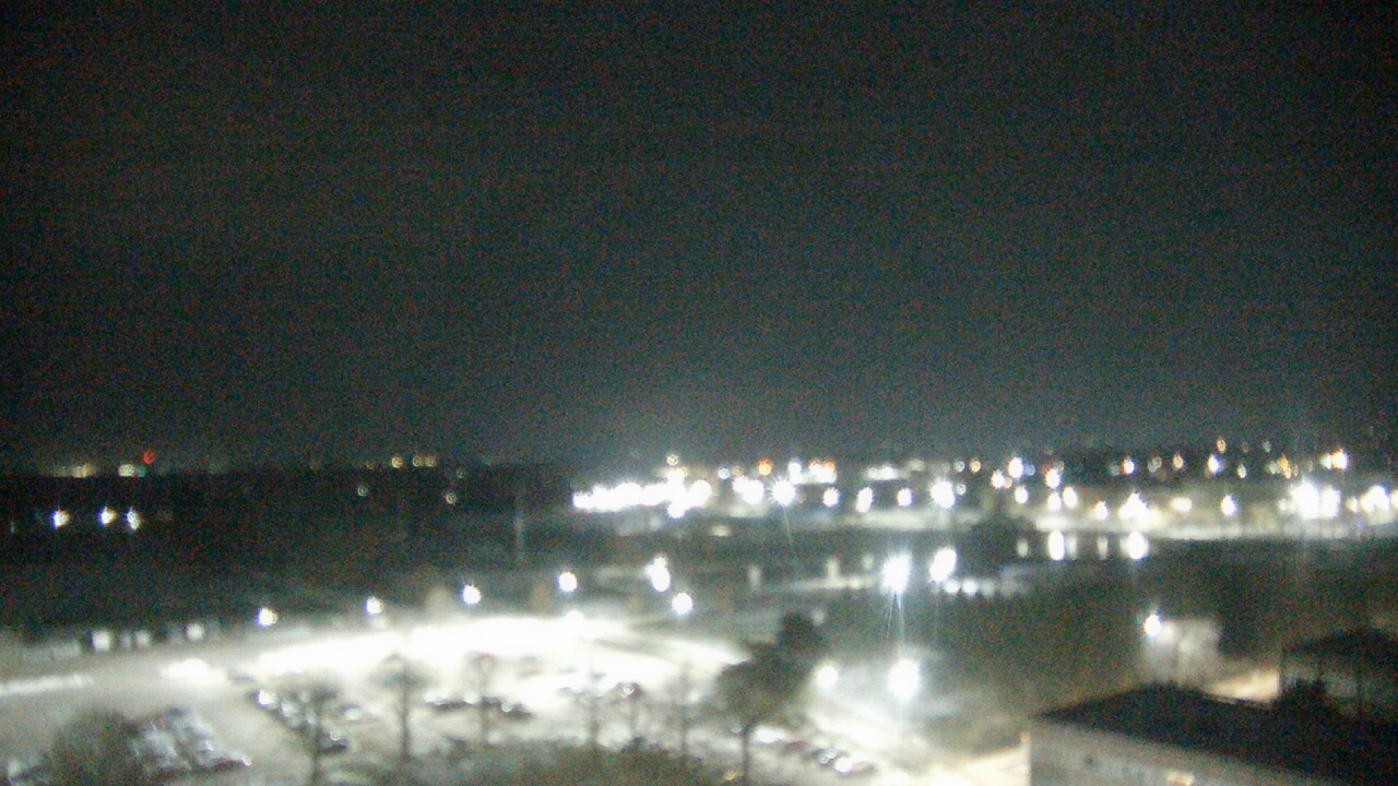 Thumbnail for current weather camera view from Eastern Illinois University in Charleston, Illinois