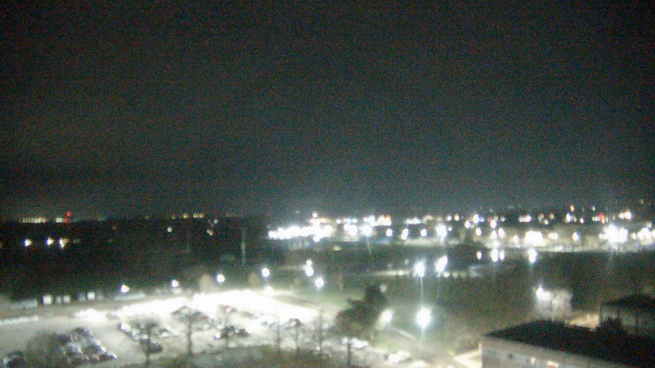 Thumbnail for current weather camera view from Eastern Illinois University in Charleston, Illinois