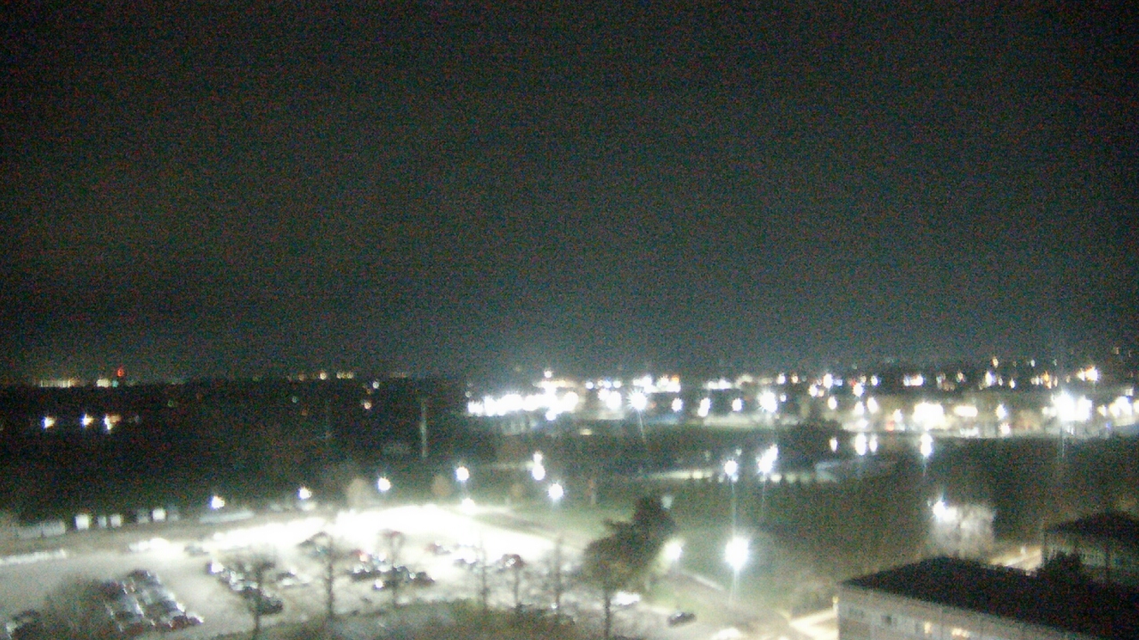 Thumbnail for current weather camera view from Eastern Illinois University in Charleston, Illinois