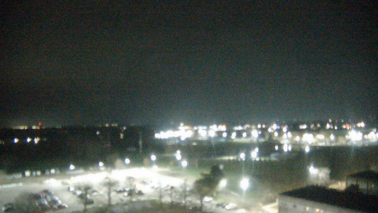 Thumbnail for current weather camera view from Eastern Illinois University in Charleston, Illinois