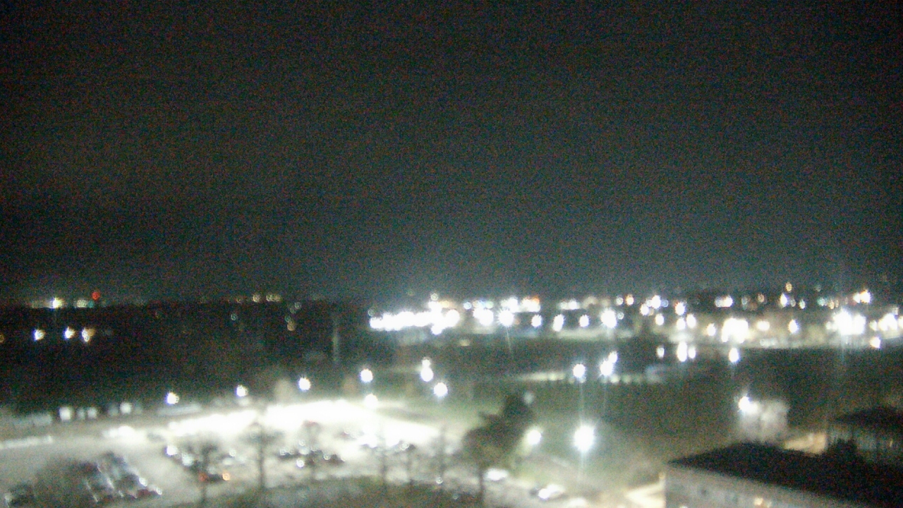 Thumbnail for current weather camera view from Eastern Illinois University in Charleston, Illinois