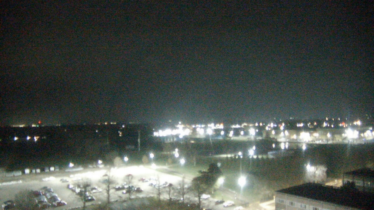 Thumbnail for current weather camera view from Eastern Illinois University in Charleston, Illinois