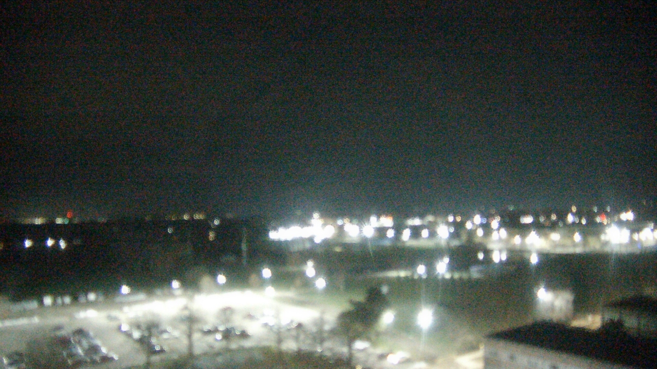 Thumbnail for current weather camera view from Eastern Illinois University in Charleston, Illinois