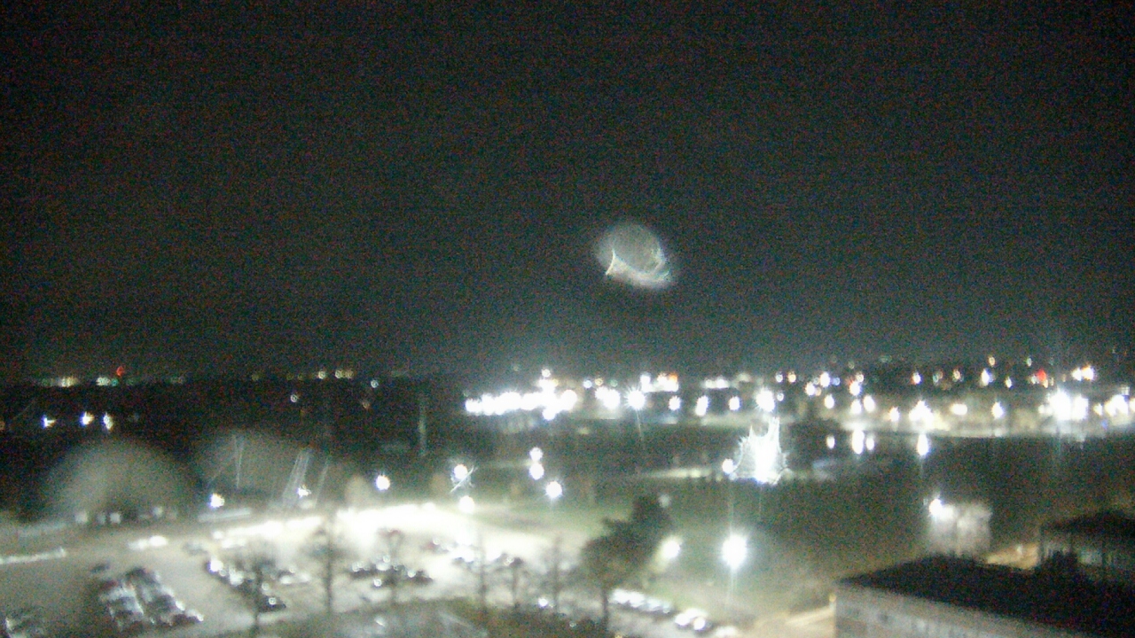 Thumbnail for current weather camera view from Eastern Illinois University in Charleston, Illinois
