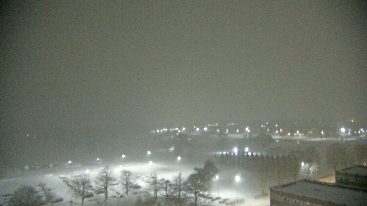 Thumbnail for current weather camera view from Eastern Illinois University in Charleston, Illinois