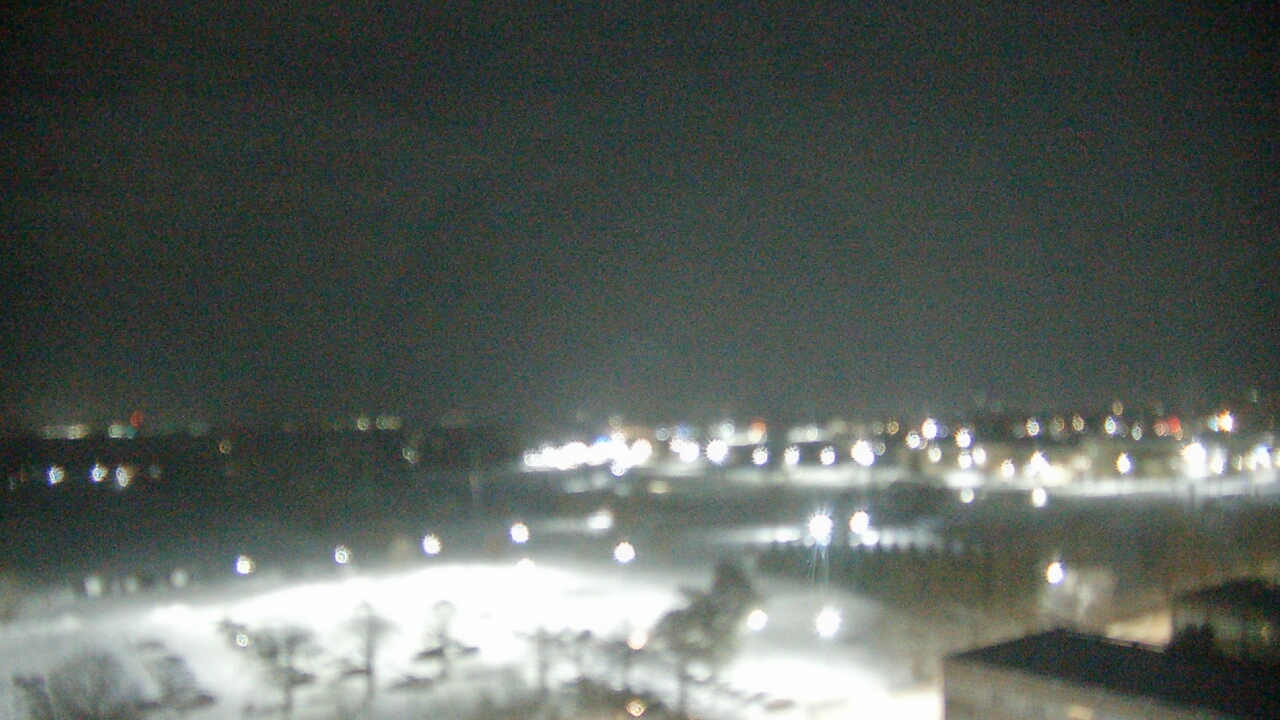 Thumbnail for current weather camera view from Eastern Illinois University in Charleston, Illinois