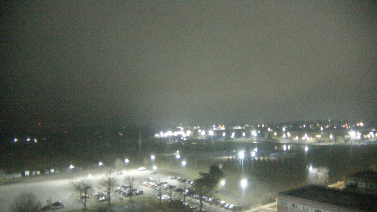 Thumbnail for current weather camera view from Eastern Illinois University in Charleston, Illinois