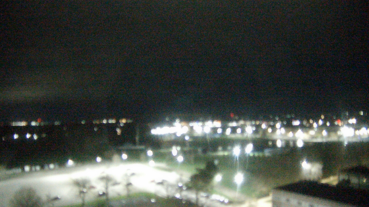 Thumbnail for current weather camera view from Eastern Illinois University in Charleston, Illinois