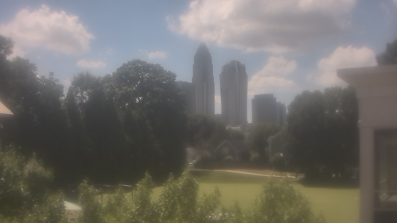 Thumbnail for current weather camera view from Trinity Episcopal School in Charlotte, North Carolina
