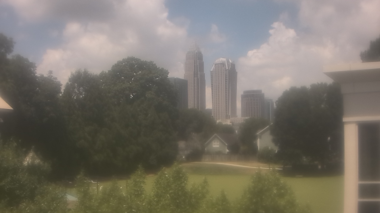 Thumbnail for current weather camera view from Trinity Episcopal School in Charlotte, North Carolina