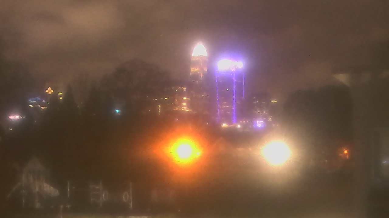 Thumbnail for current weather camera view from Trinity Episcopal School in Charlotte, North Carolina