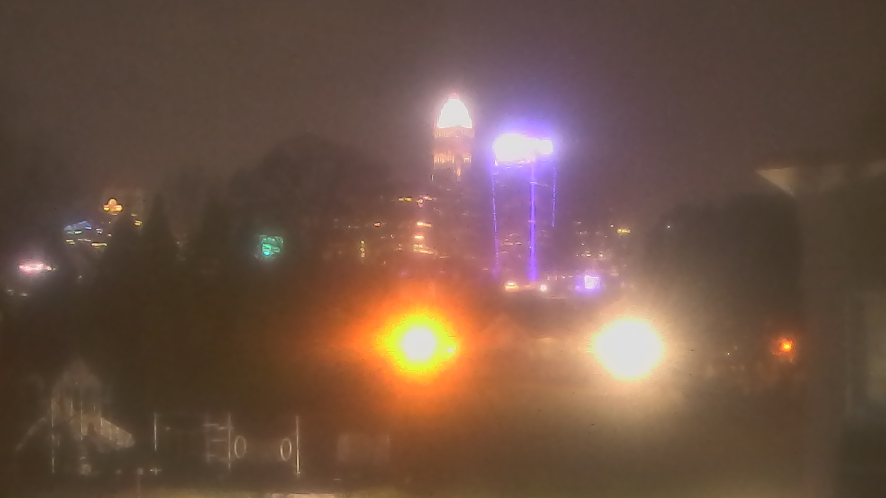 Thumbnail for current weather camera view from Trinity Episcopal School in Charlotte, North Carolina