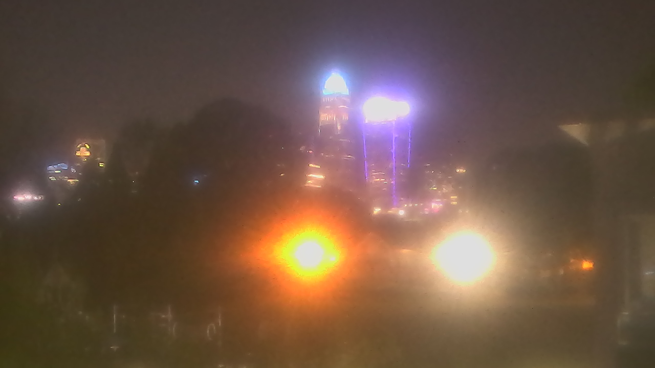 Thumbnail for current weather camera view from Trinity Episcopal School in Charlotte, North Carolina
