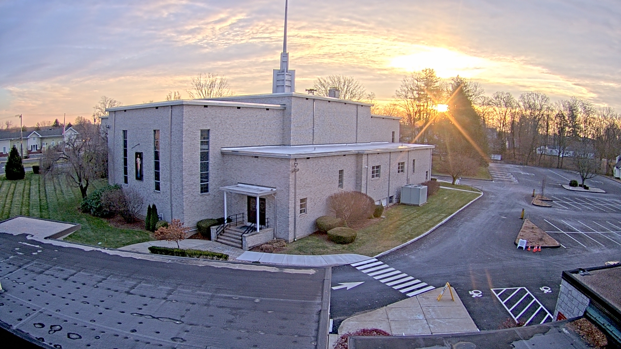 Thumbnail for current weather camera view from St. Bridget School in Cheshire, Connecticut