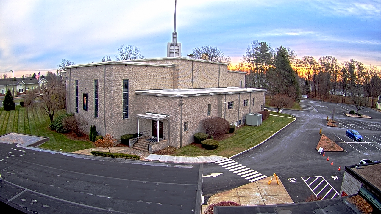 Thumbnail for current weather camera view from St. Bridget School in Cheshire, Connecticut