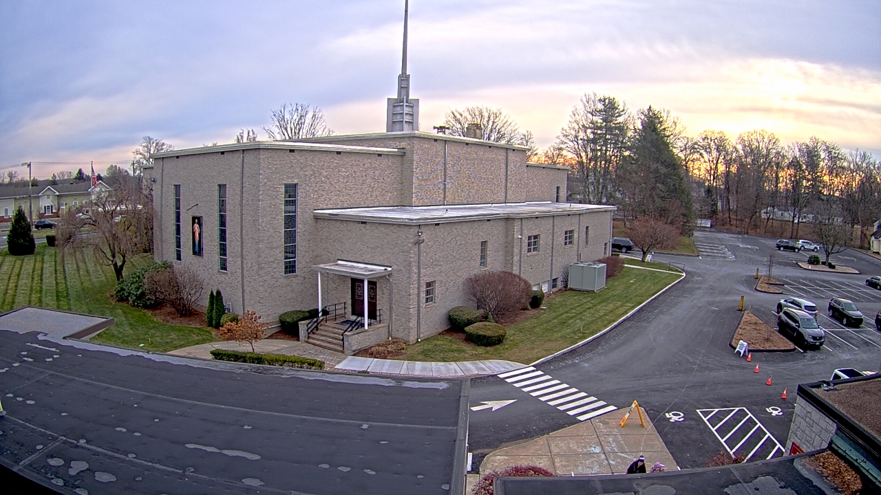 Thumbnail for current weather camera view from St. Bridget School in Cheshire, Connecticut