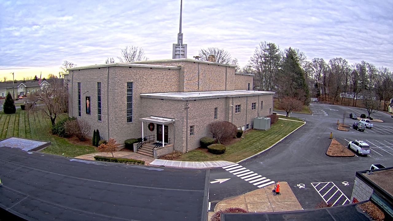 Thumbnail for current weather camera view from St. Bridget School in Cheshire, Connecticut