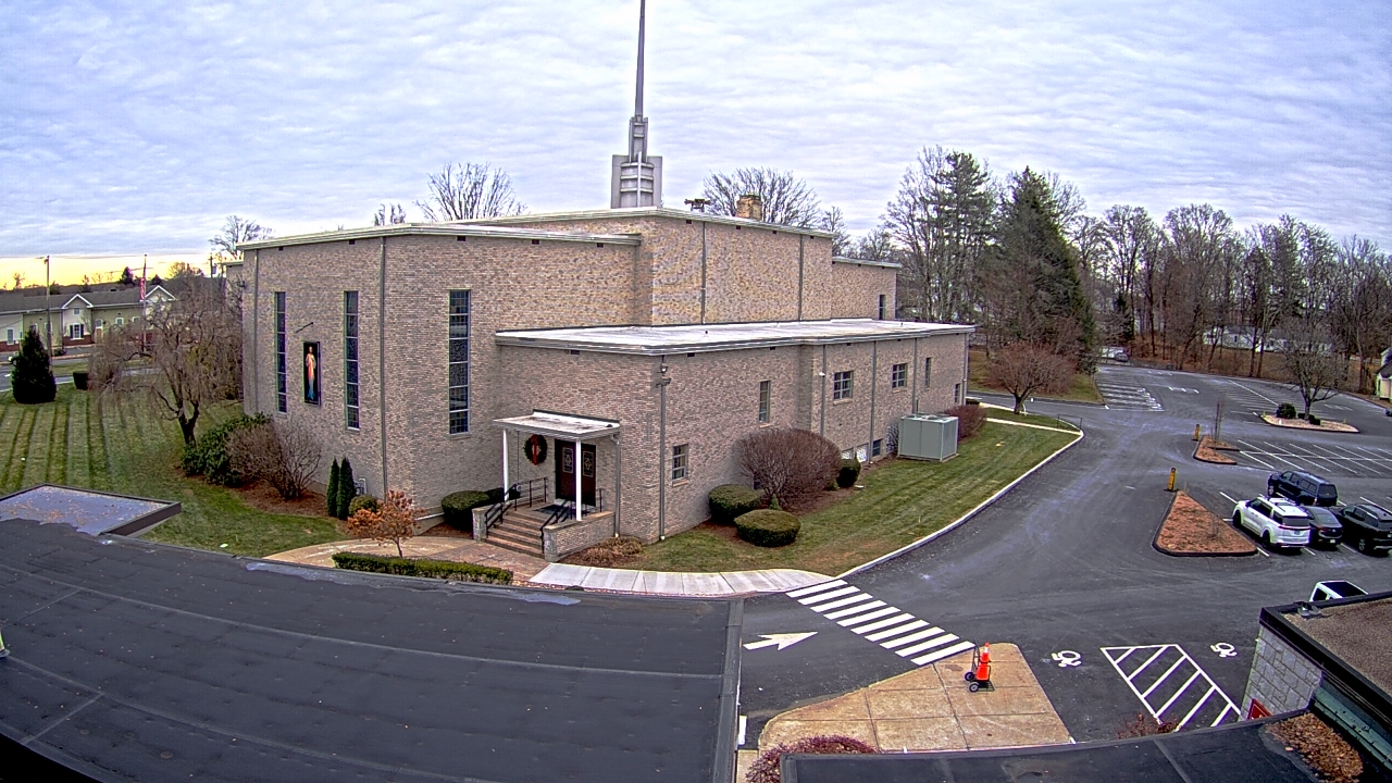 Thumbnail for current weather camera view from St. Bridget School in Cheshire, Connecticut