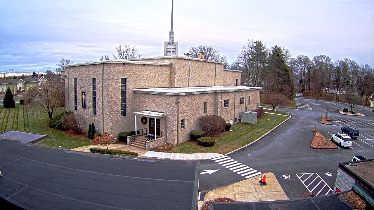 Thumbnail for current weather camera view from St. Bridget School in Cheshire, Connecticut