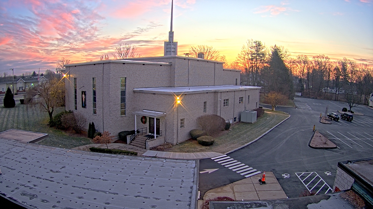 Thumbnail for current weather camera view from St. Bridget School in Cheshire, Connecticut