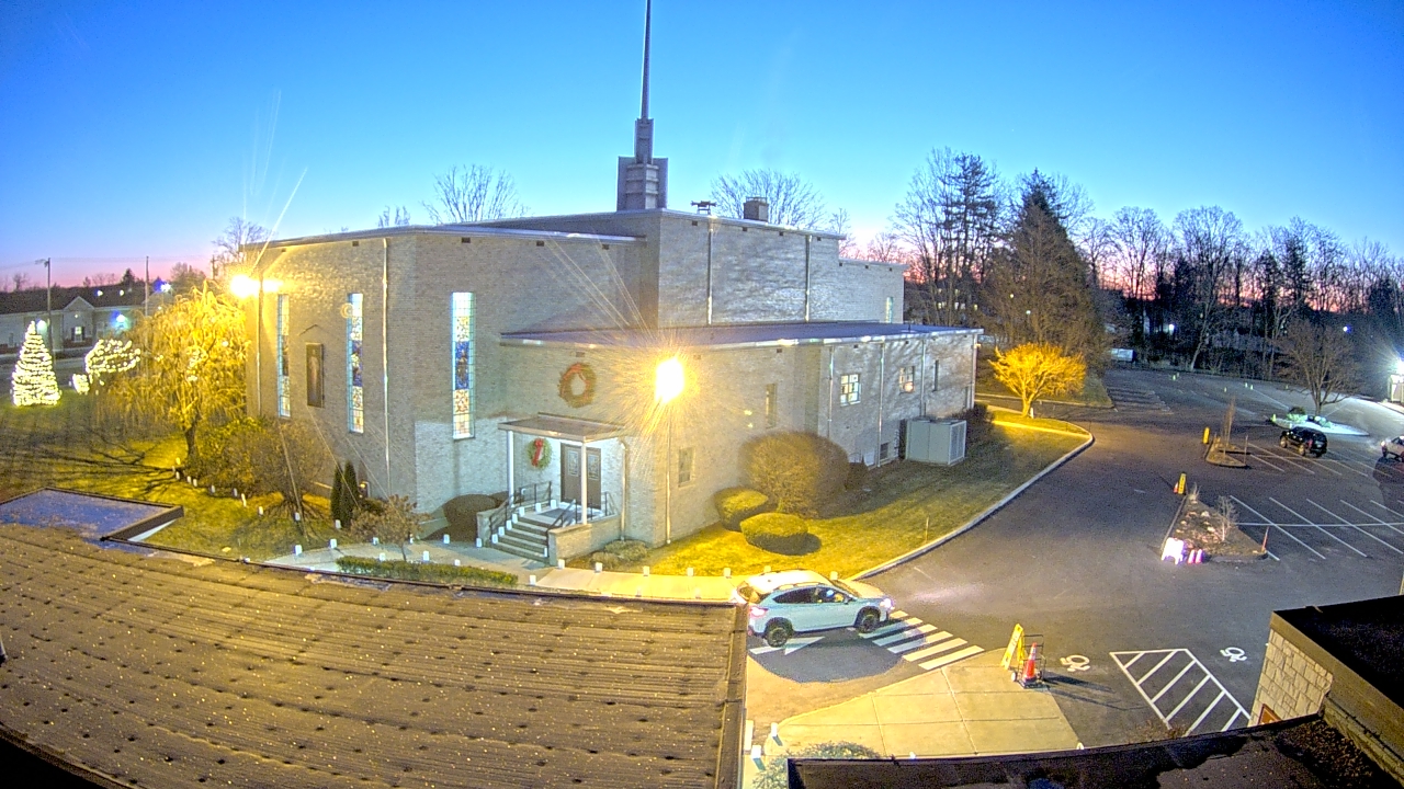 Thumbnail for current weather camera view from St. Bridget School in Cheshire, Connecticut