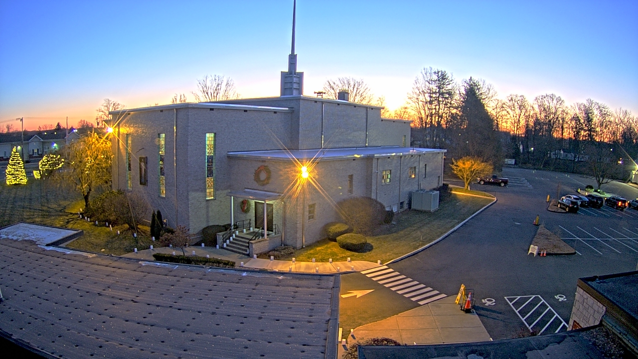 Thumbnail for current weather camera view from St. Bridget School in Cheshire, Connecticut