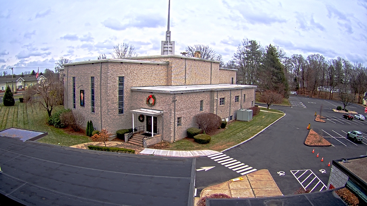 Thumbnail for current weather camera view from St. Bridget School in Cheshire, Connecticut