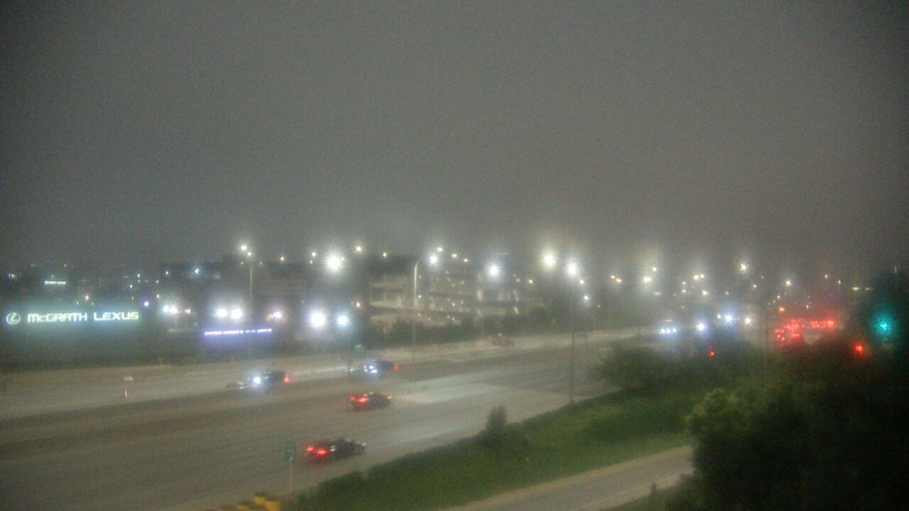 Thumbnail for current weather camera view from St Stanislaus Kostka School in Chicago, Illinois