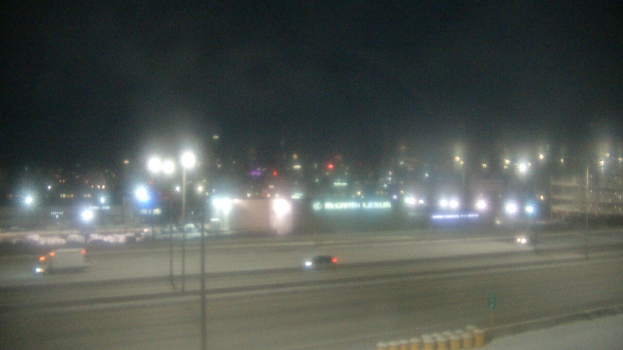 Thumbnail for current weather camera view from St Stanislaus Kostka School in Chicago, Illinois