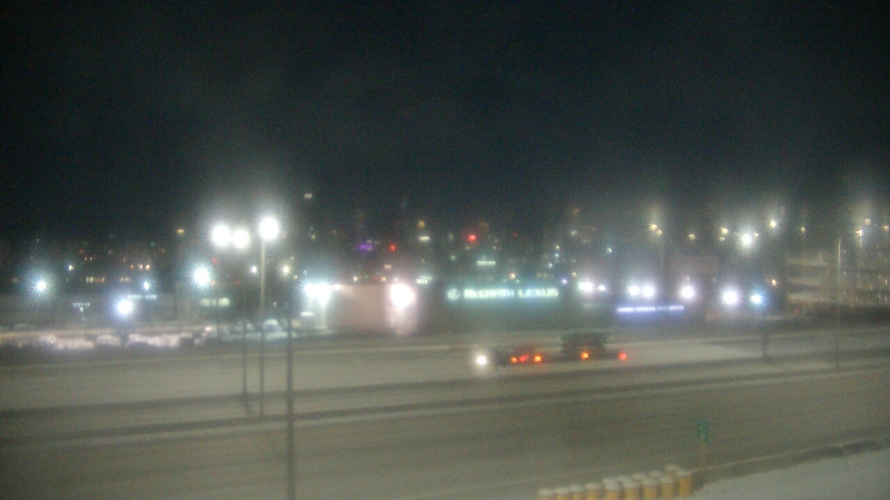 Thumbnail for current weather camera view from St Stanislaus Kostka School in Chicago, Illinois